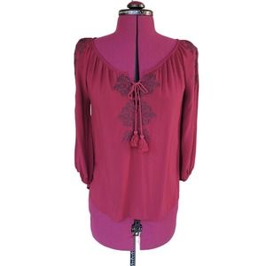 American Eagle Burgundy Boho 3/4 Sleeve Embroidered Lace Up Top sz S